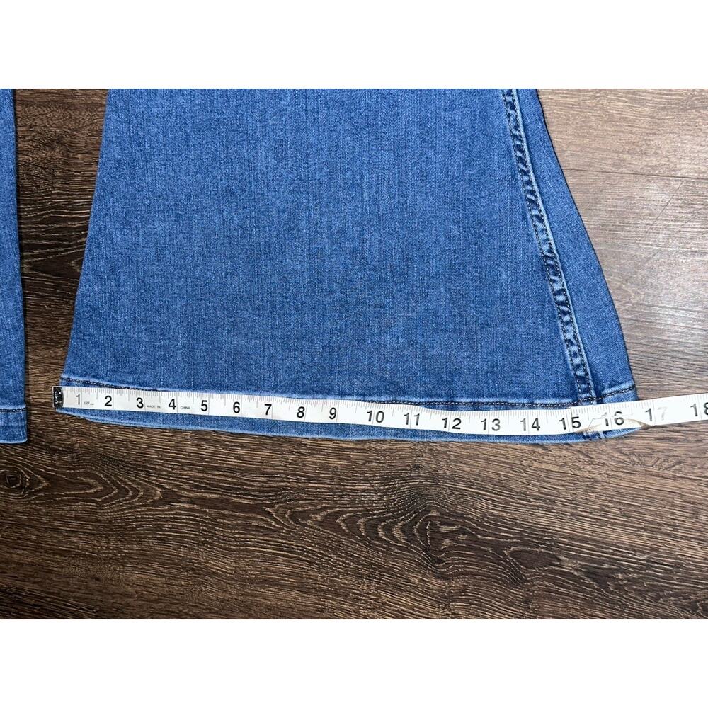 Wrangler Retro Blue Medium Wash High Rise Flare Jeans Stretch 5-Pocket 28x31 - Picture 8 of 12